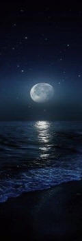 Mond über dem Meer